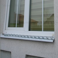 Overlay Zjachok on window sills