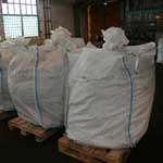 We supply molding nails in Big-Bags made of synthetic material.