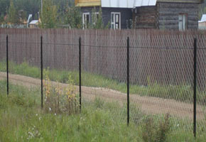 chain link fence