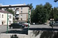 Cossack's fence at the parking lot in Zaporozhye near Osford Medical on the street. Panfilovtsev, 7